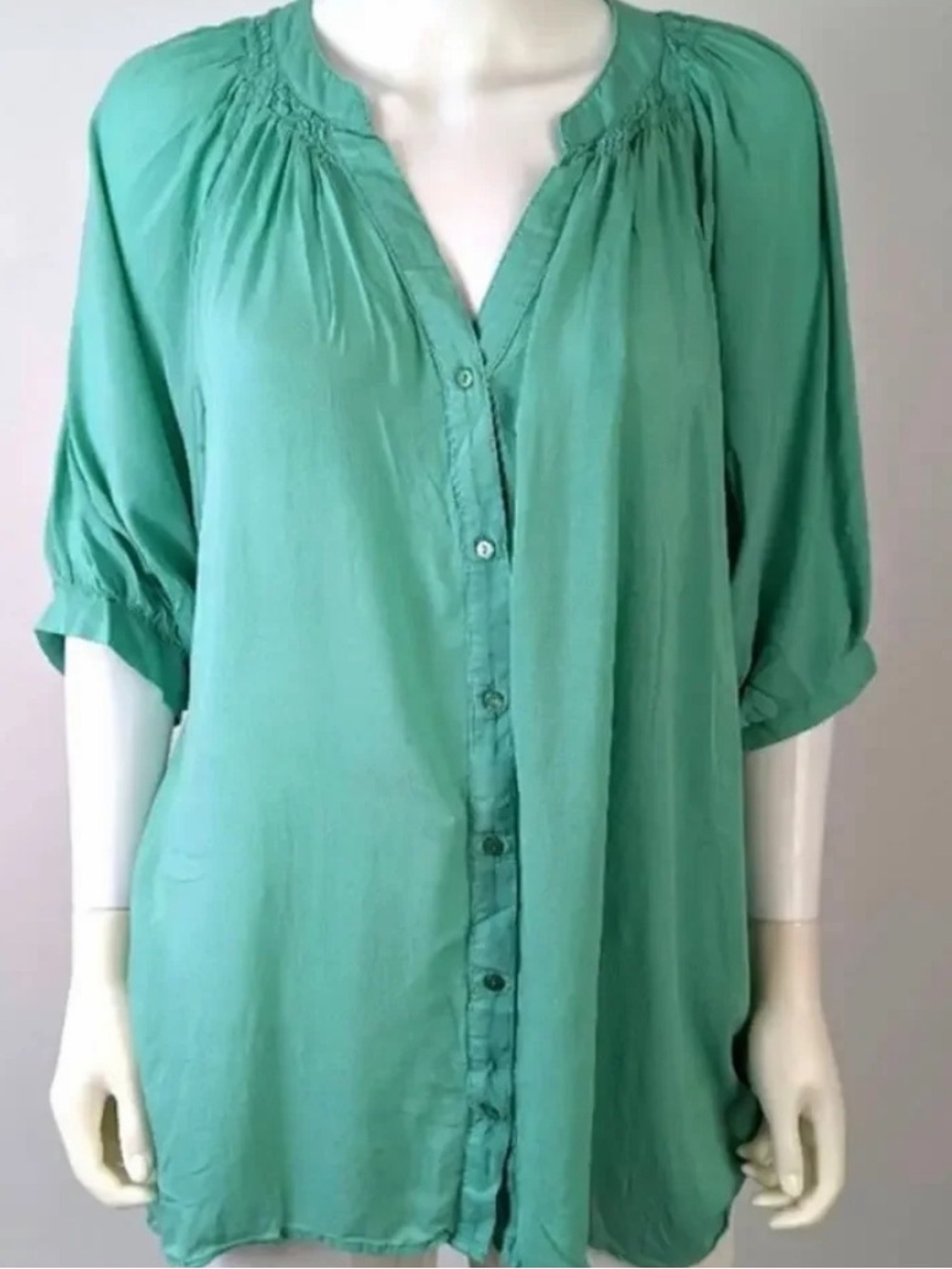 Entro Relaxed Green Button-Down Tunic Blouse